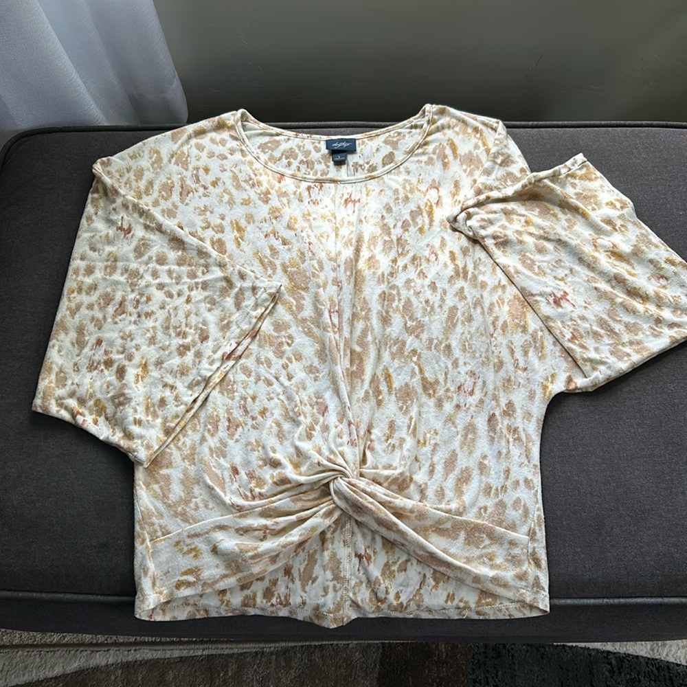 Daytrip | L. | Spotted Tan Lose Batwing Top